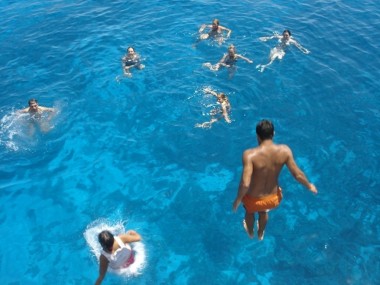 Und ab ins Wasser (Foto: SimSim-Reisen)