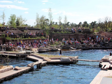 Besucher an der Lagune (Foto: Susanne Gugeler)