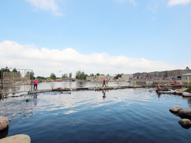 Großzügig angelegte Lagune in Harderwijk (Foto: Rüdiger Hengl)
